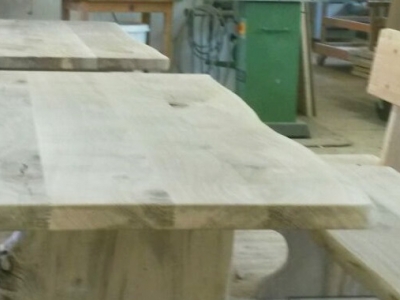 Tisch in Ruester.jpg